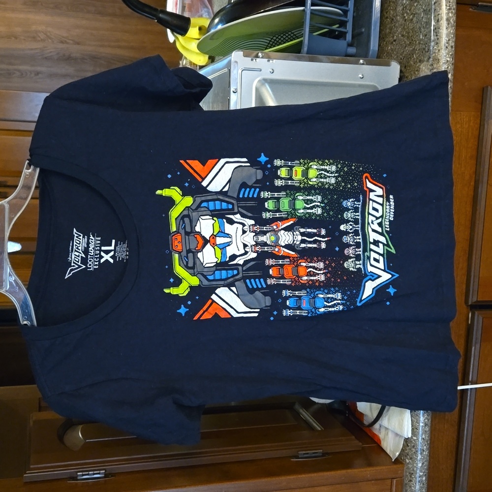 Voltron T Shirt  Size  XL